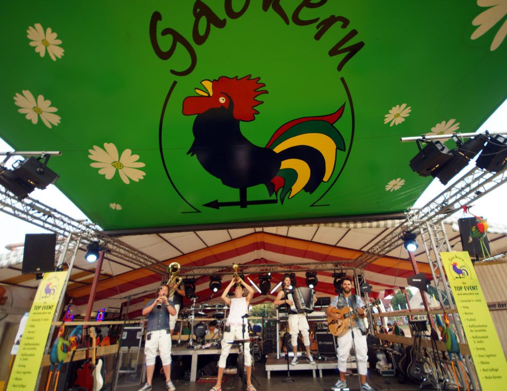 Gackern